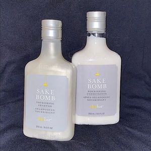DRY BAR shampoo and conditioner set